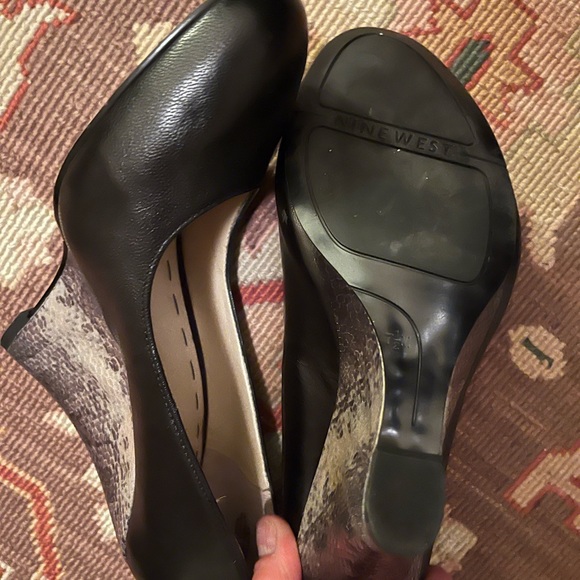 Nine West Snakeskin Pattern Wedges. Size 7  Super Sexy Shoes! - Picture 8 of 16